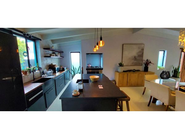 ~/upload/Lots/111023/AdditionalPhotos/mk2mmcggqbvb4/kitchen&dine_t600x450.jpg
